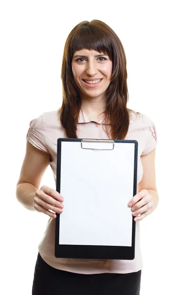 Sonriente chica confiada con una carpeta sobre un fondo blanco — Foto de Stock