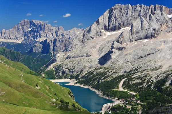 Fedaia pass a jezero — Stock fotografie