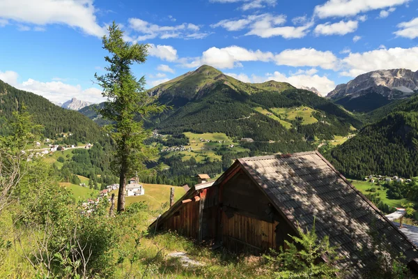 Dolomity - cordevole údolí — Stock fotografie