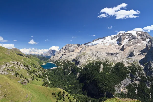 Fedaia lake and Mount Marmolada — Stock Photo, Image