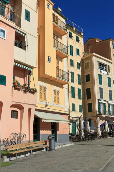 Camogli - domy i promenadzie — Zdjęcie stockowe