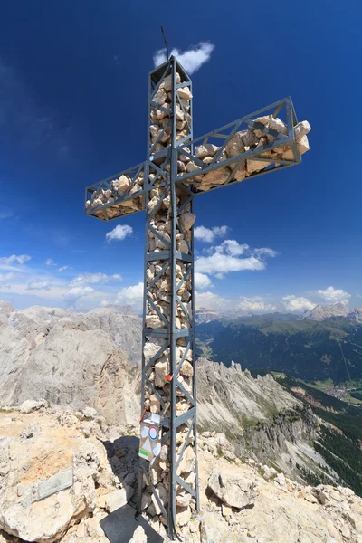 Cross on Roda di Vael — Stock Photo, Image