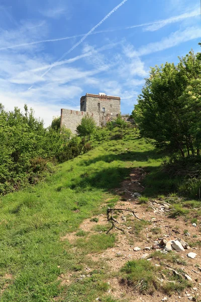 Puin castle, Italien — Stockfoto