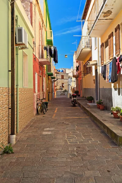 Sardynia - małej uliczce w carloforte — Zdjęcie stockowe