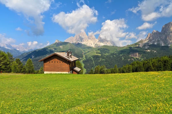 Dolomiti - Val di Fassa — Stock Photo, Image