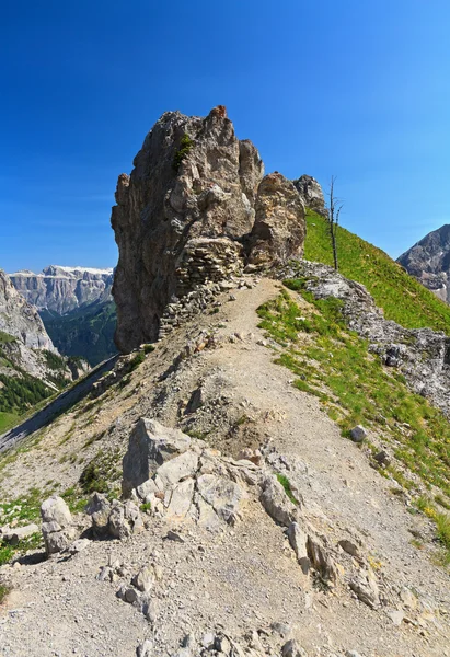 Oorlog ruïnes in de Dolomieten piek — Stockfoto