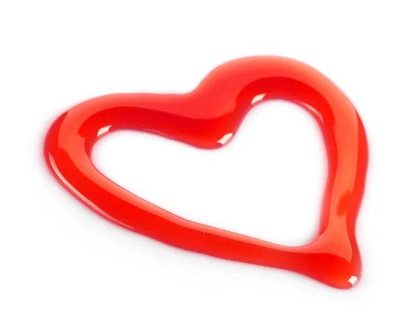 Kalp şeklinde kırmızı çilek şurubu — Stok fotoğraf