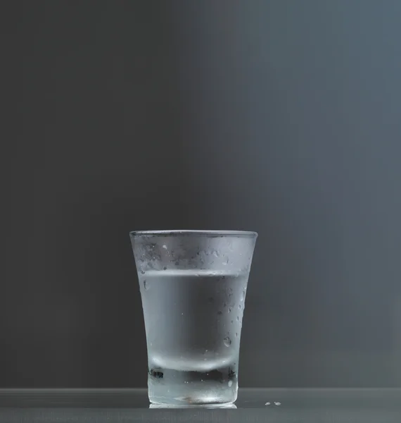 Kall vodka glas — Stockfoto