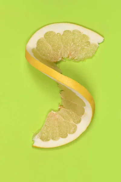 Perfectly Retouched Pomelo Green Background High Resolution Photo Full Depth — 图库照片
