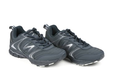 Beyaz arka planda izole edilmiş mavi modern spor ayakkabılar. Yüksek çözünürlüklü. Tam alan derinliği.