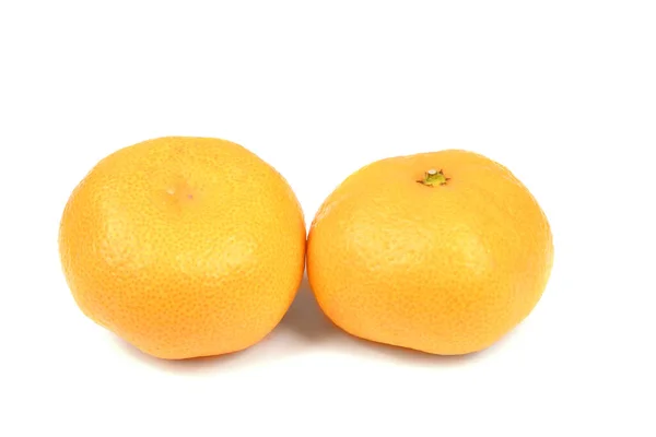 Zralé Pomerančové Čerstvé Mandarinky Plátky Mandarinek Izolované Bílém Pozadí Fotka — Stock fotografie