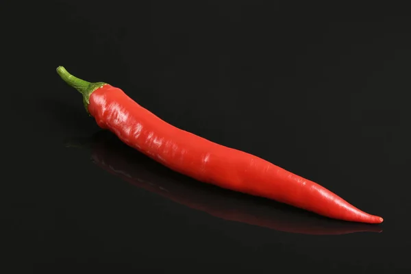 Červený Chilli Pepř Izolované Černém Pozadí Fotka Vysokém Rozlišení Plná — Stock fotografie