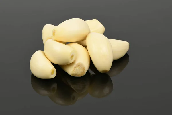 Garlic Isolated Black Acrylic Background High Resolution Photo Full Depth — Stock Photo, Image