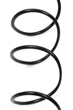 Siyah kablo beyaz arka planda soyutlanmış. Yüksek çözünürlüklü. Tam alan derinliği.