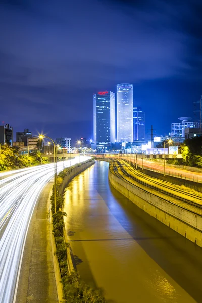 Tel Aviv à noite — Fotografia de Stock