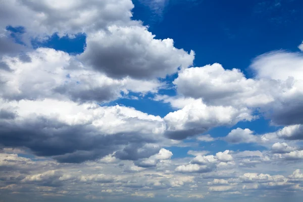 Blauer Himmel — Stockfoto