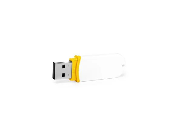 Закрытие USB Flash Drive на белом фоне — стоковое фото