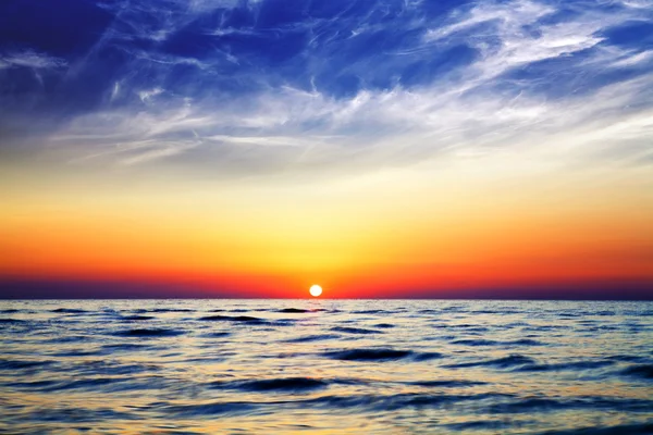 海面上的日出 — 图库照片