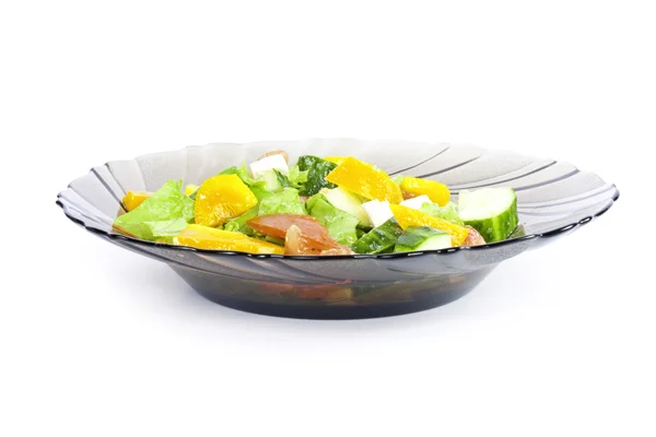 Ensalada fresca aislada en blanco — Foto de Stock