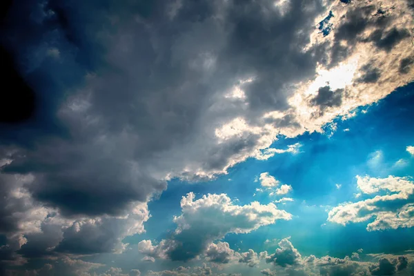 Oblohy v letním počasí — Stock fotografie