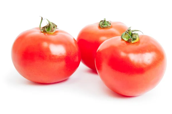 Beyaz arkaplanda izole edilmiş domates — Stok fotoğraf