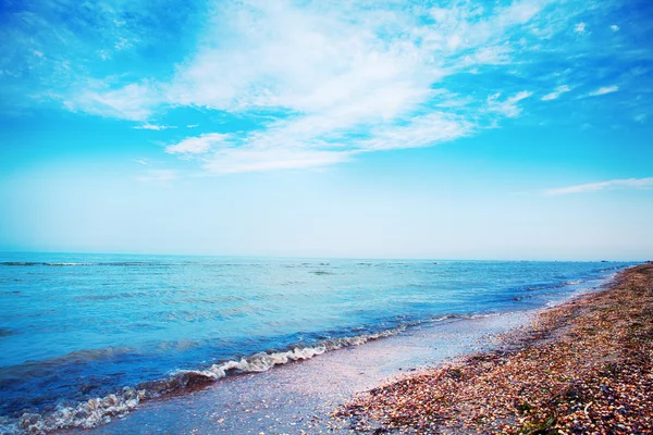 Cielo azul, sol y mar —  Fotos de Stock