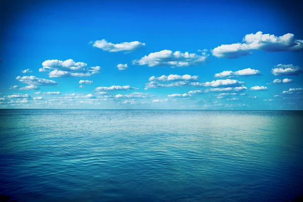 Blue sky,sun and sea — Stock Photo, Image