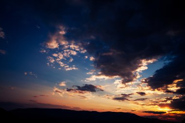 gökyüzü günbatımı