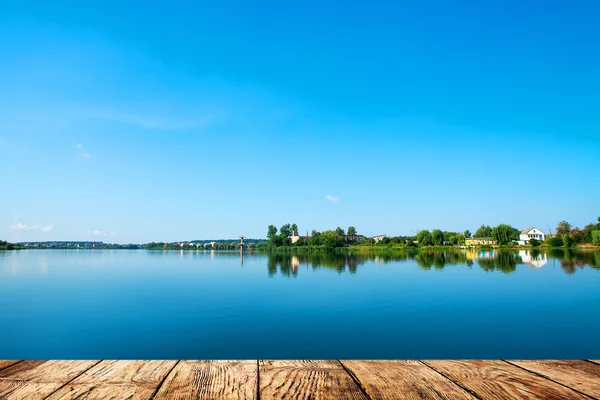 Wooden jetty over Lake — Stock Photo, Image