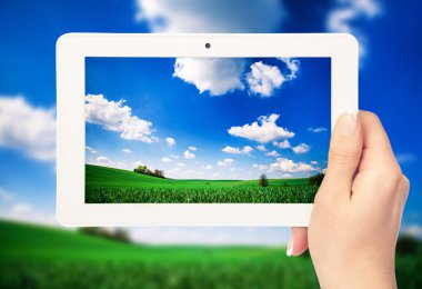 tablet bilgisayara el