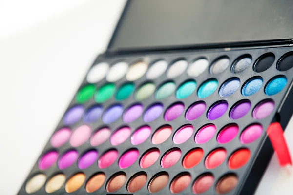 Färgglada ögonskuggor palette — Stockfoto