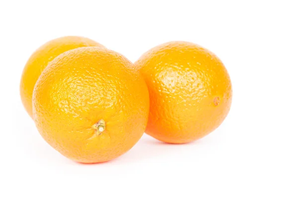 Спелые апельсины — стоковое фото