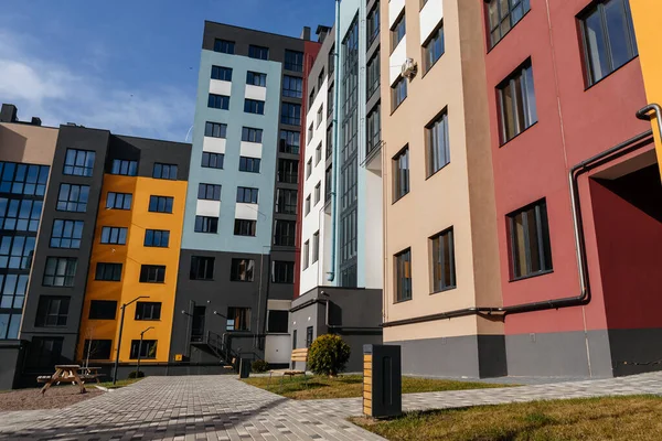 Edificio moderno fasade o esterno — Foto Stock