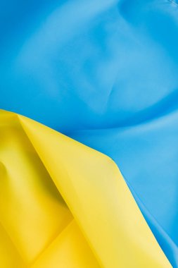 Ukrayna bayrağı. Ukrayna bayrağını dalgalandırın. Ukrayna bayrak sembolü.