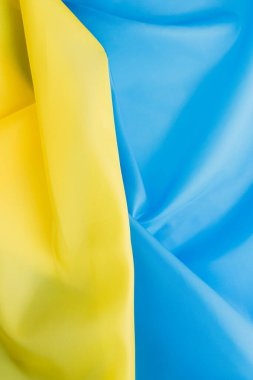 Ukrayna bayrağı. Ukrayna bayrağını dalgalandırın. Ukrayna bayrak sembolü.