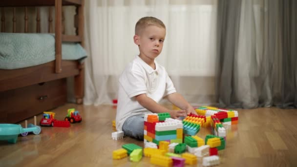 Funny Baby Boy Educational Toy Blocks Children Play Day Care — Αρχείο Βίντεο