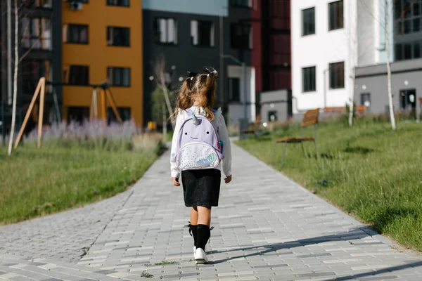 Little Girl Goes School Park Path Distance Education Concept — 스톡 사진