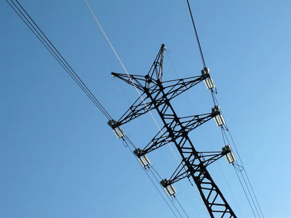 Abhängige Stromleitungen — Stockfoto