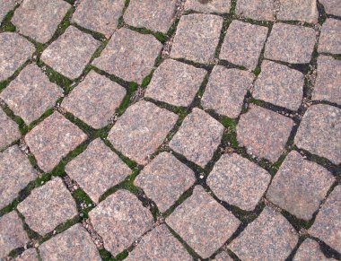 Eski bir kaldırım taşı yolu