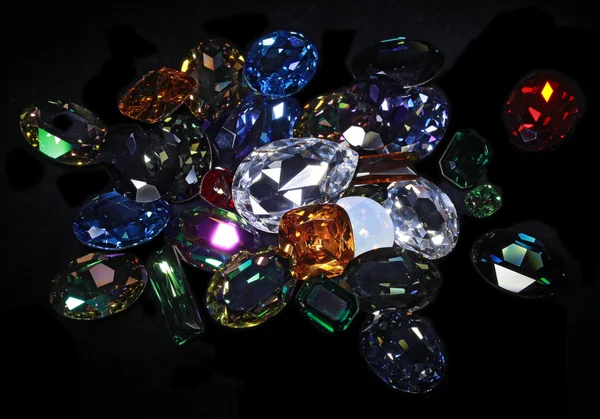 Duży kryształ przyszywane — Zdjęcie stockowe