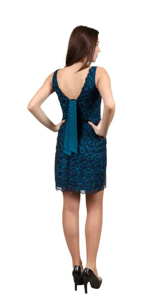 Aantrekkelijke jonge vrouw in blauwe jurk — Stockfoto