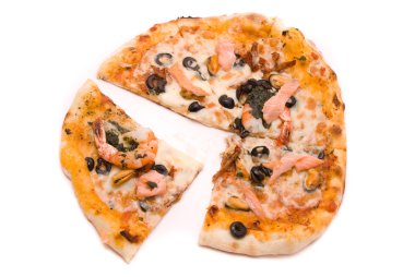 peyniri, pizza sosu bir mafya, enginar, shrim gelen bir krem