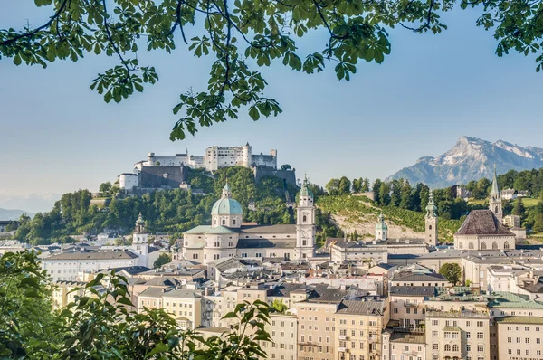 Salzburg celkový pohled od kapucínského kláštera (Kapuzinerkloster) — Stock fotografie