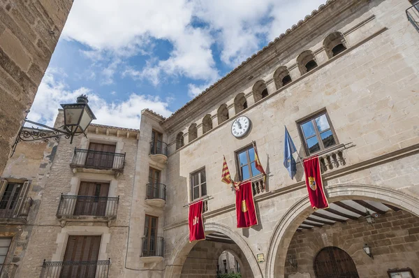 Stadshuset i calaceite, spain — Stockfoto