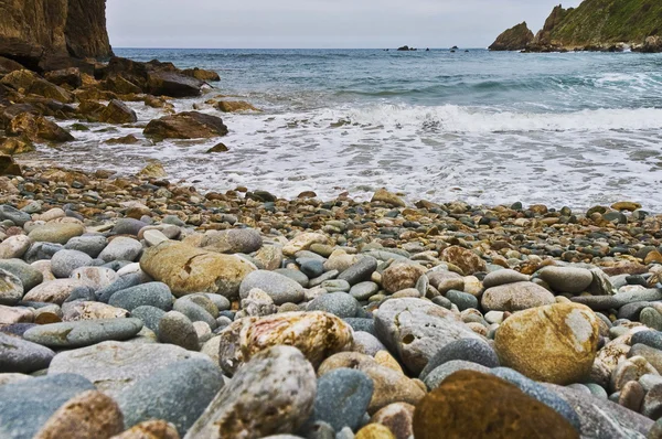 Rocks on Xilo beach in Aviles, Spain — Stock Photo, Image