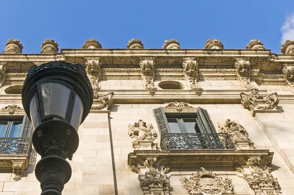 Palacio de la Virreina en Barcelona, España — Foto de Stock