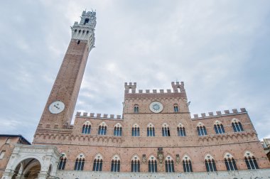 Genel Sarayı ve 's mangia kule Siena, İtalya