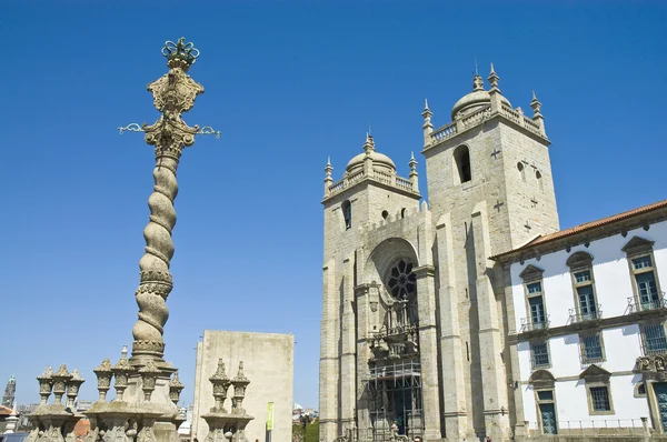 Kathedraal van Porto, portugal — Stockfoto