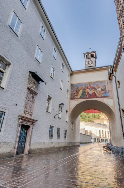 Ulica franciszkańska (franziskanergasse) w salzburg, austria — Zdjęcie stockowe