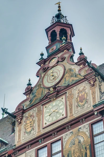 Câmara Municipal na Praça do Mercado em Tubingen, Alemanha — Fotografia de Stock